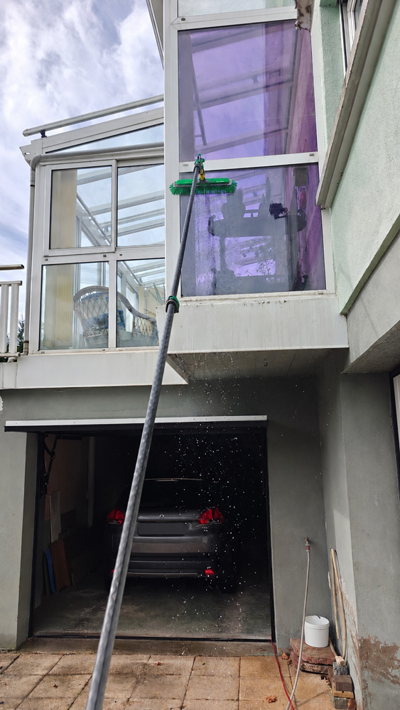 Nettoyage de véranda en hauteur avec encadrement et surface vitrée près de Sélestat